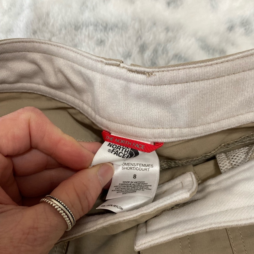 The North Face shorts - Picture 2 of 8